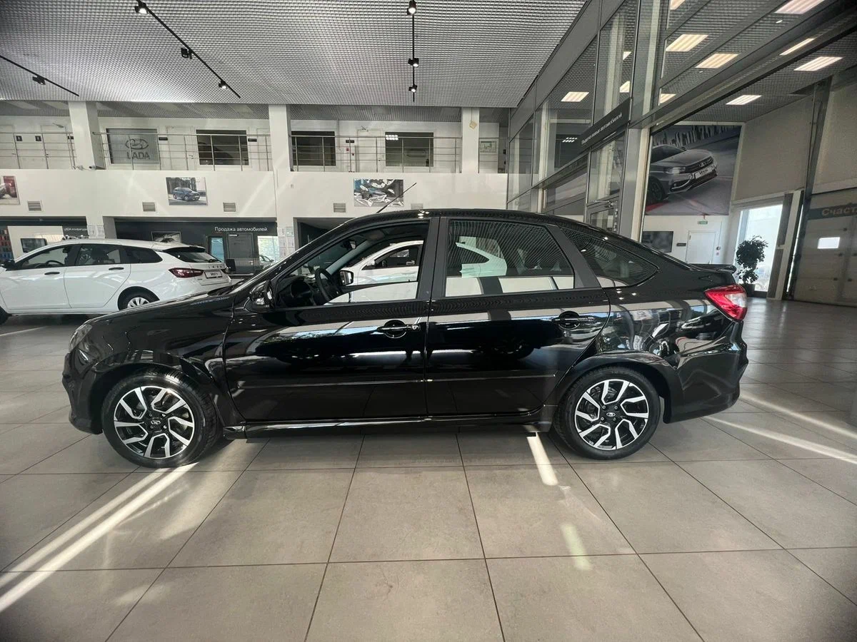Lada Granta Sportline Лифтбек в Екатеринбург - фото №2