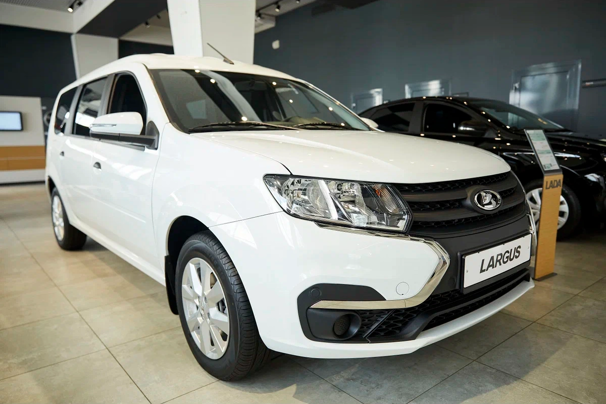 Lada Largus в Екатеринбург - фото №3